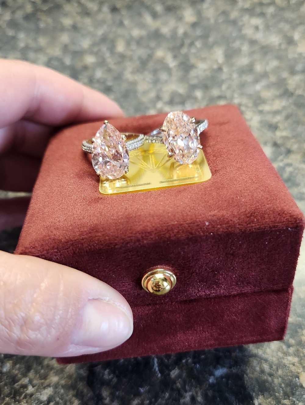 2 Pink IGI Diamond Rings! - Picture 4 of 7